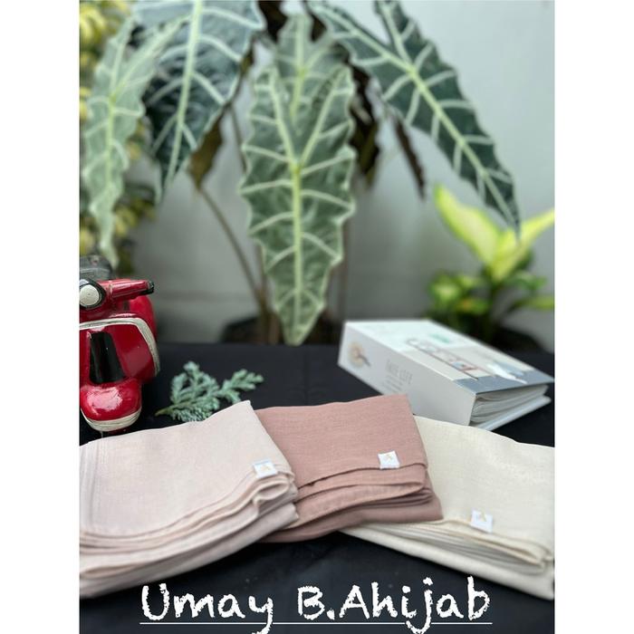 Jilbab Segi Empat Varisha - Paris Jadul Varisha - Hijab Segi Empat Varisha Original
