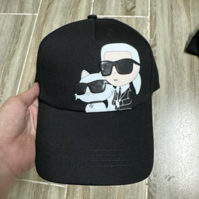 Preorder Topi Karl Lagerfeld... Original Brand New