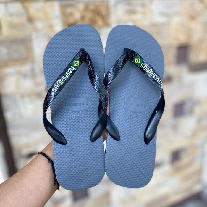 Havaianas Sandal Hava Men Brazil Biru Tua dengan Logo Brasil dan Tali Karet Nyaman