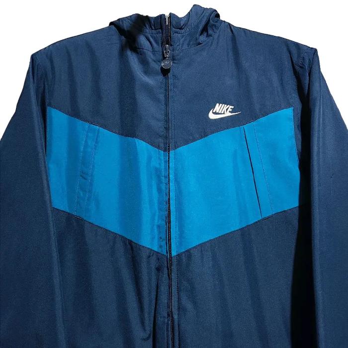 jaket thrifting NIKE original size M Pria Wanita Navy Tebal Outer