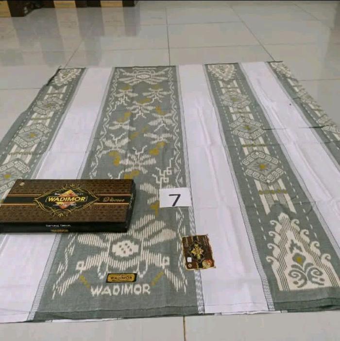 sarung motif smith silver terbaru