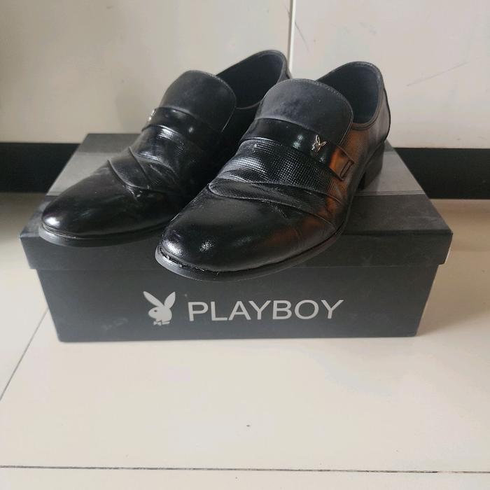 preloved sepatu pantofel pria Playboy ukuran 40