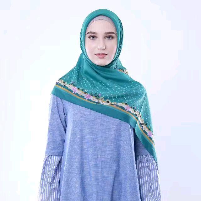Jilbab Segi Empat Zoya Polyester Polkadot Tepi Motif Bunga Polos Lembut dan Nyaman - Voal, Katun, Sy