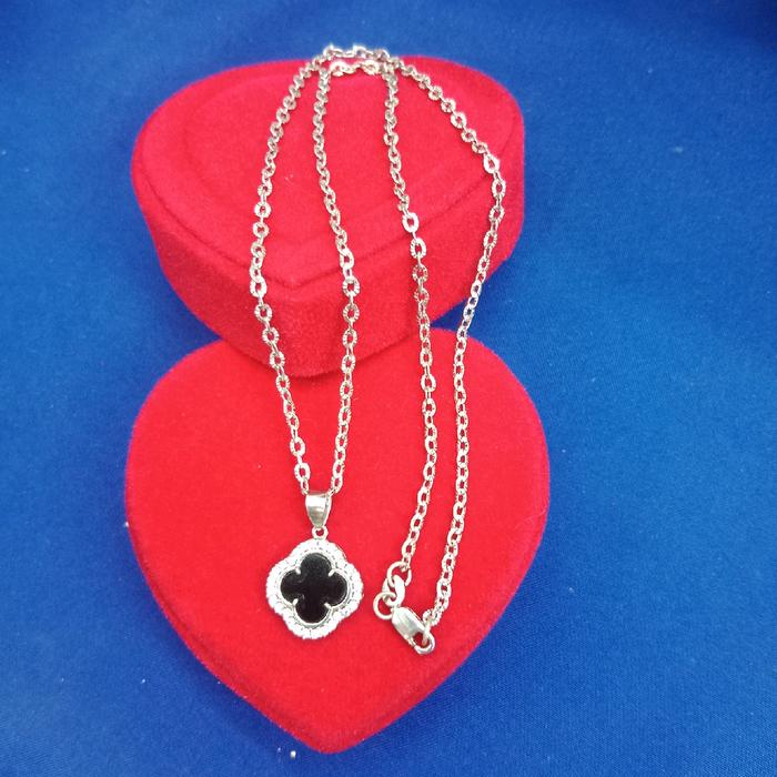 kalung itali bunga keloper