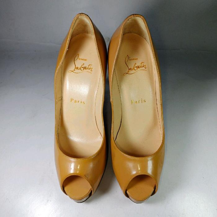 Christian Louboutin original leather Italian heels 36 size woman shoes