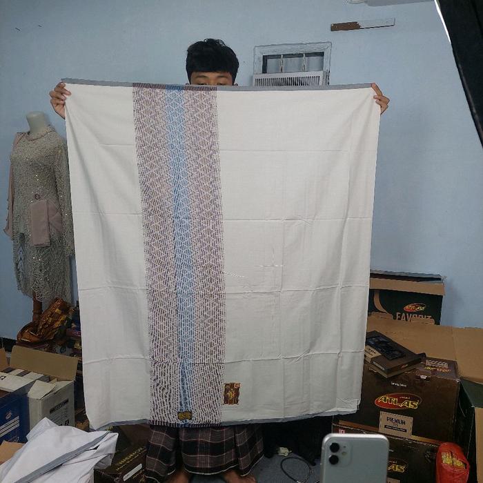 WADIMOR Putih / Grosir Sarung Blitar / Mangkasari
