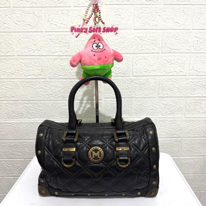 Tas handbag metrocity. Tas handbag kulit asli. Hw bakar. Tas prelop. Hitam