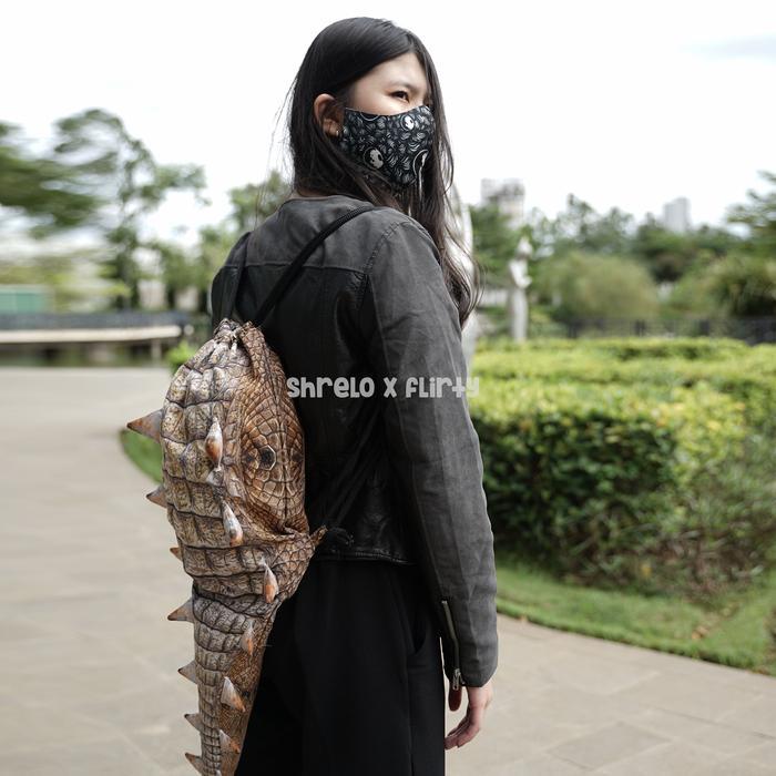 Tas Serut Punggung Anak Shrelo Bahan Linen Bentuk Buaya Unik Kado Kocak Kreasi Lokal Indonesia