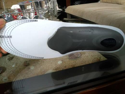 arch support. medial arch support.. kaki lepek