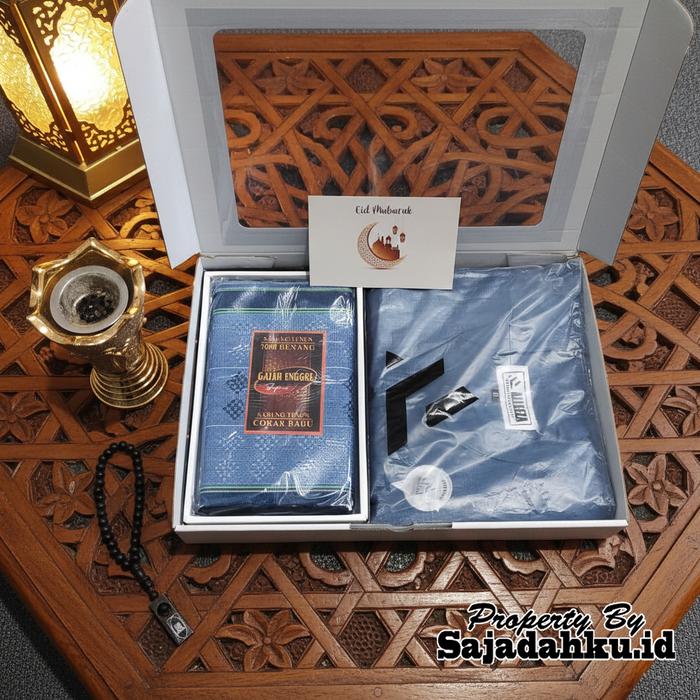 New Hampers Alat Sholat Pria Exclusive Premium 4 in 1 - Paket Kado Sajadah Sarung Koko Tasbih Hadiah