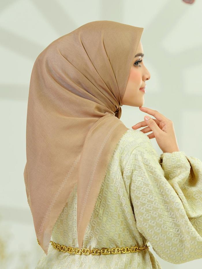 Buttonscarves Today'S Scarf - Khaki. Terlaris