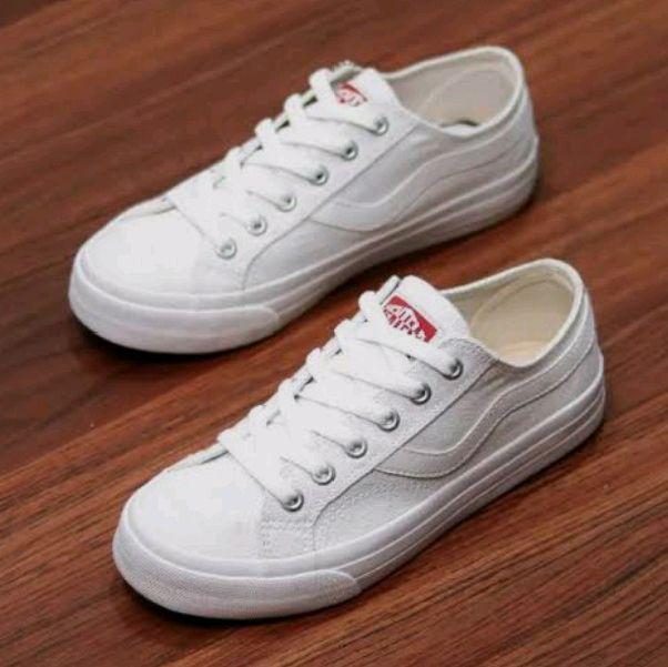 Sepatu vantela putih original