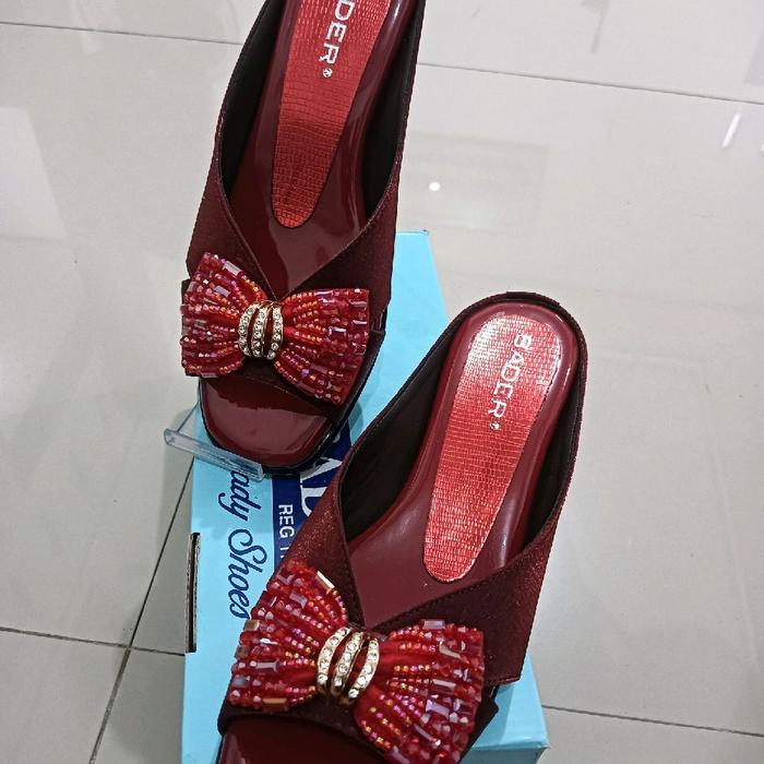 Bader Sepatu Wanita mewah dan elegan
