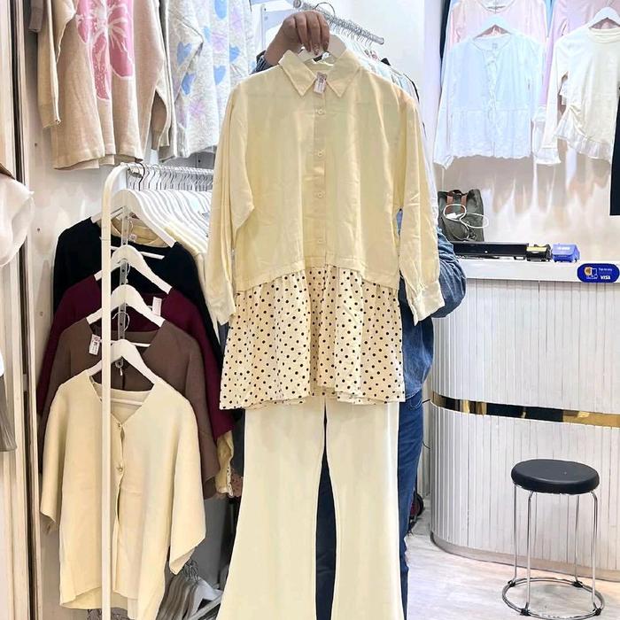 Queenstreet AT689 Harumi Blouse Shirt Polkadot Top Kemeja Wanita Panjang Katun Cotton Casual Oversiz