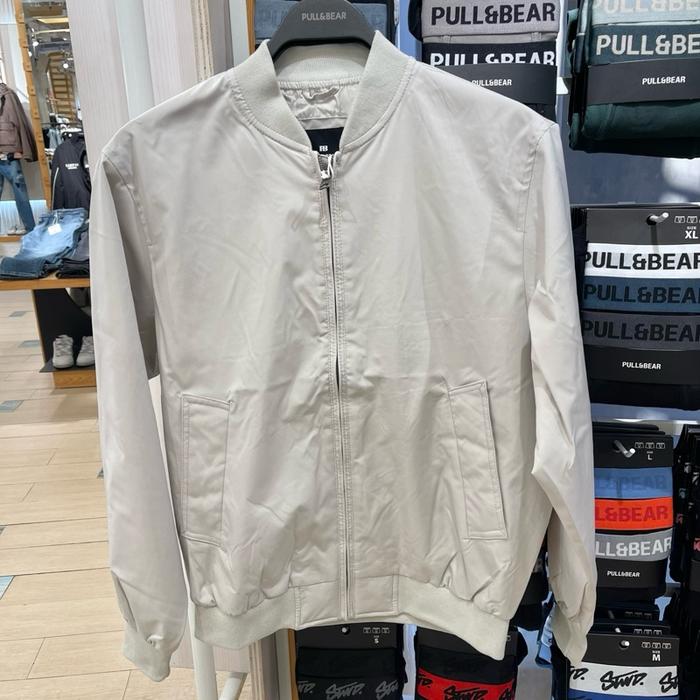 Jacket Pull and Bear Man Bomber jastip jasa titip