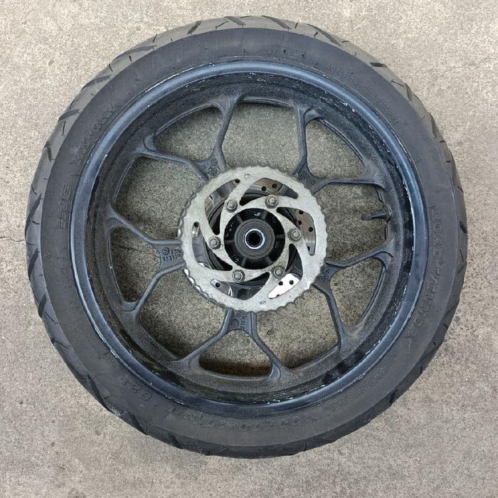 Velg Belakang Original YAMAHA Xabre Copotan