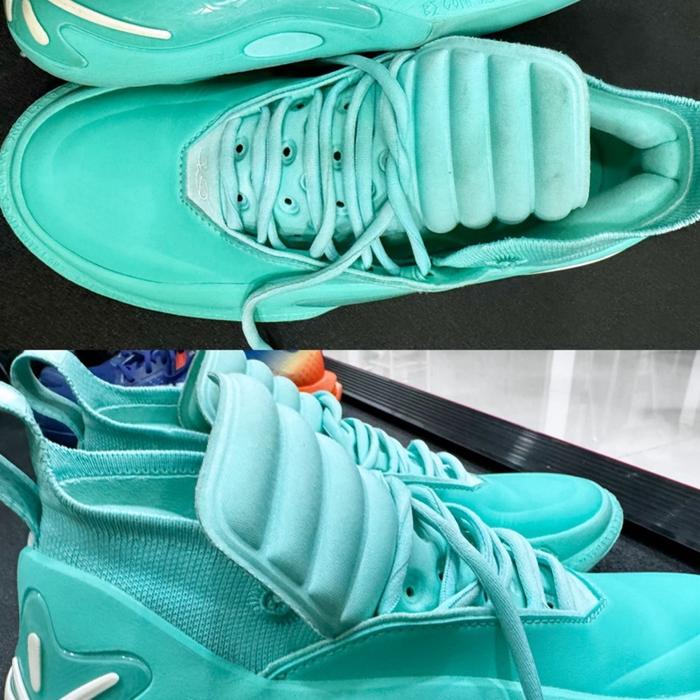 LiNing Way of Wade in Liberty size US 8.5 atau 412/3