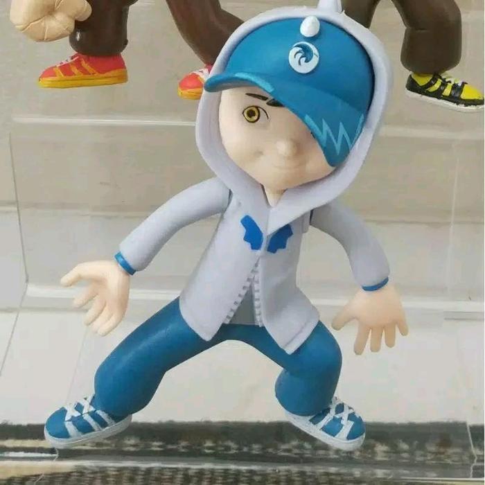 mainan action figure boboiboy es halilintar galaxi - boy es
