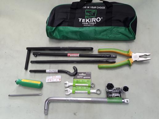 Tool Kit Kijang Innova / Kunci Ban Serep Kijang Innova