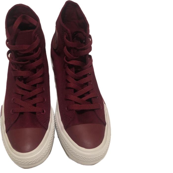 Sepatu Converse Merah Marron, size 40 (255mm) , made in vietnam second like new