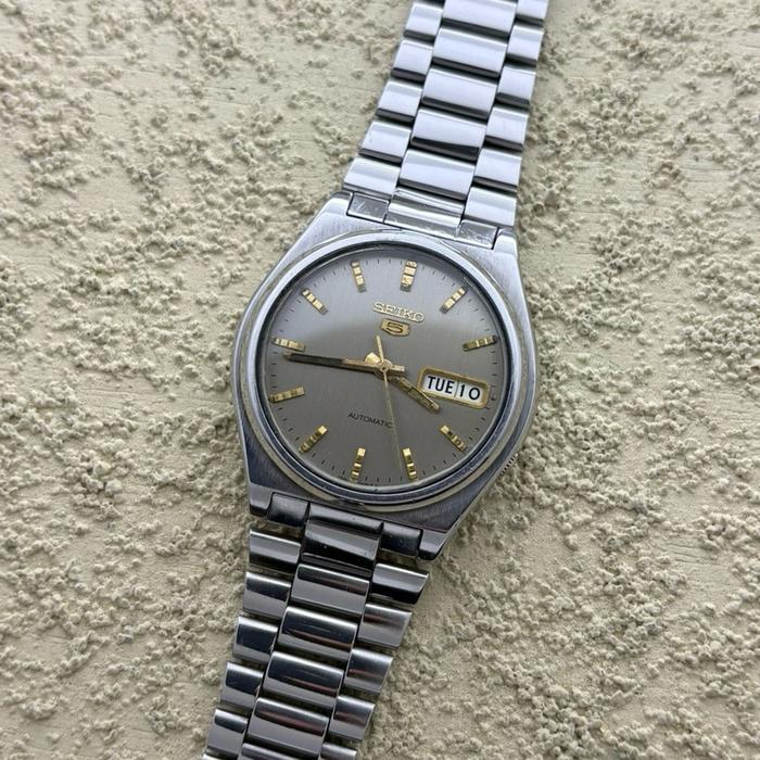 Arloji Jam tangan Seiko 5 7s26 Grey Sunburst Dial Second Peloved