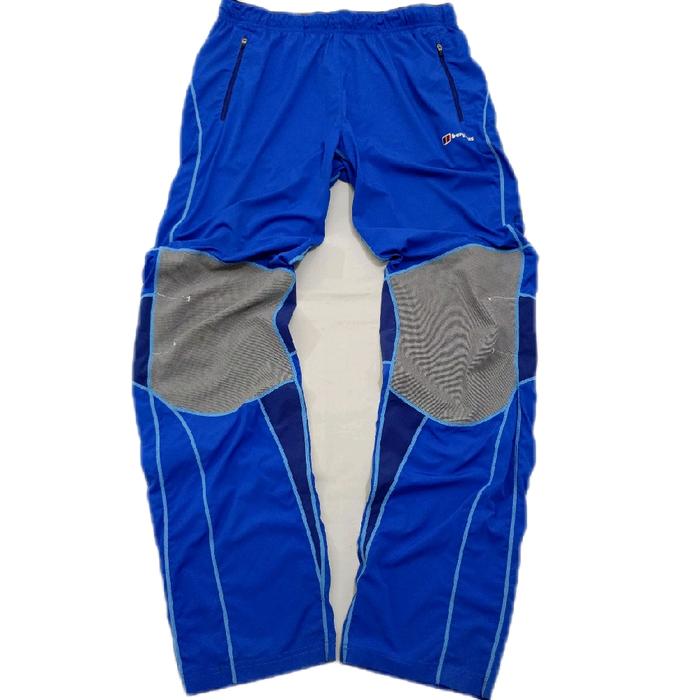 CELANA BERGHAUS EXTREM OUTDOOR HIKING SPORT