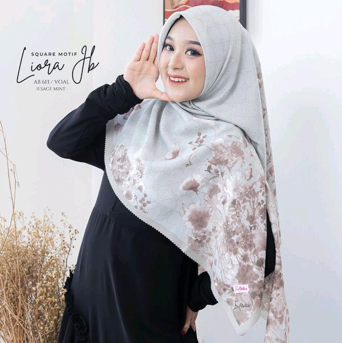 LIORA MOTIF SQUARE JUMBO ABIKA HIJAB