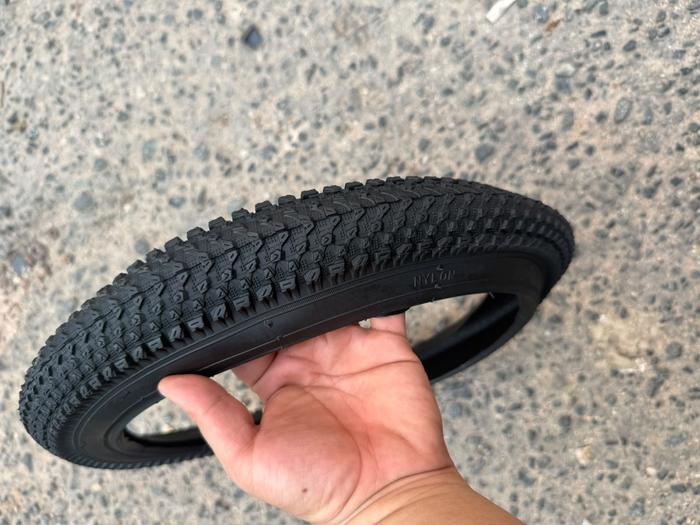 Ban Luar Sepeda 16 x 2.125 VA