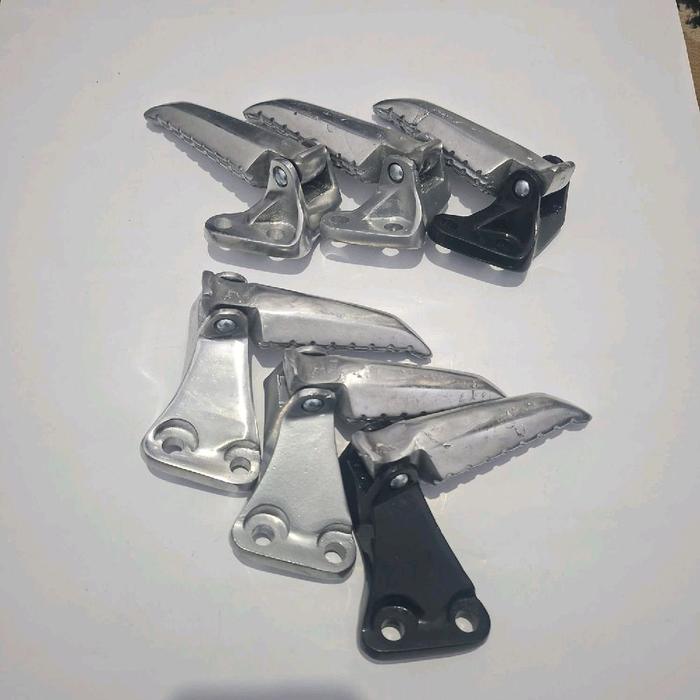 Dudukan Footstep Belakang Yamaha NMAX Old 2015-2019 Kiri Kanan Foot Step Belakang NMAX Lama coppy Or