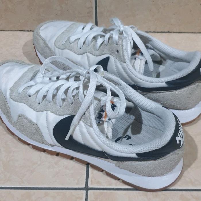 Sepatu NIKE AIR PEGASUS 83