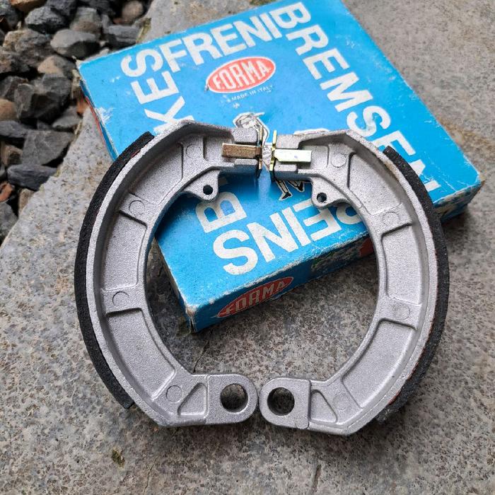 kampas rem belakang vespa pts / special 90 original Forma stock lama ( NOS )