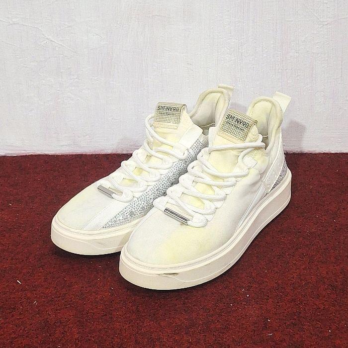 Sepatu Putih "STEVE MADDEN" GOLF - Size 38 (Preloved/second)