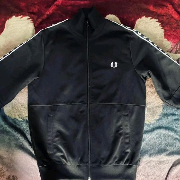 TRACKTOP FRED PERRY BLACK