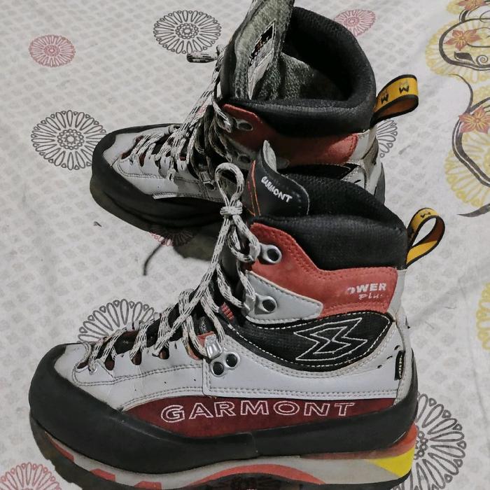 sepatu boots garmont tower plus Vibram gote.tex