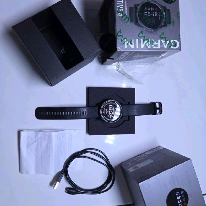 Garmin Vivo active 4 Smart watch Second hand like new