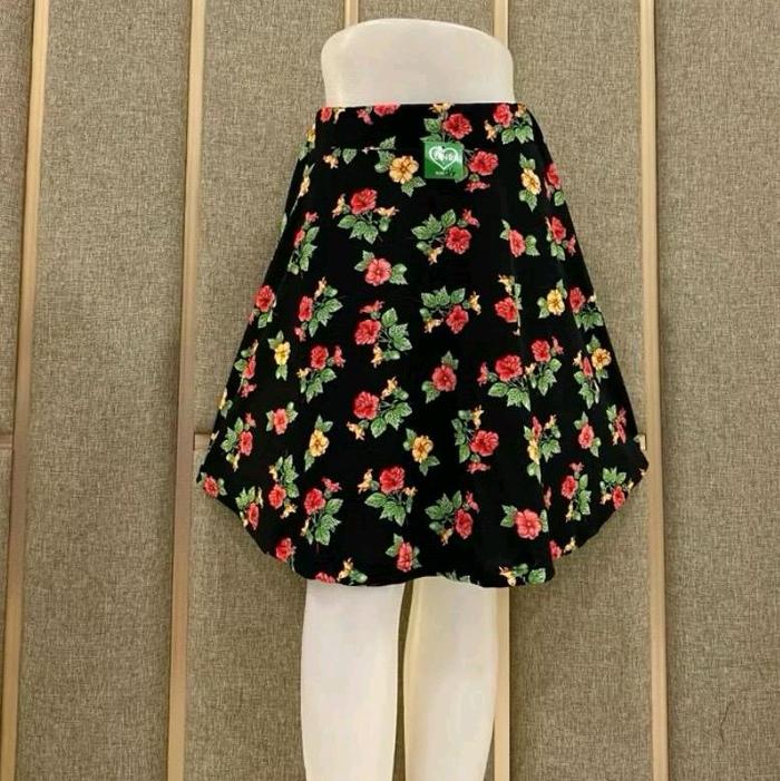 ROK WANITA DEWASA MINI 3/4 SETENGAH LUTUT