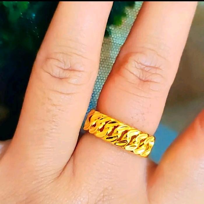 Cincin papan rapek wanita