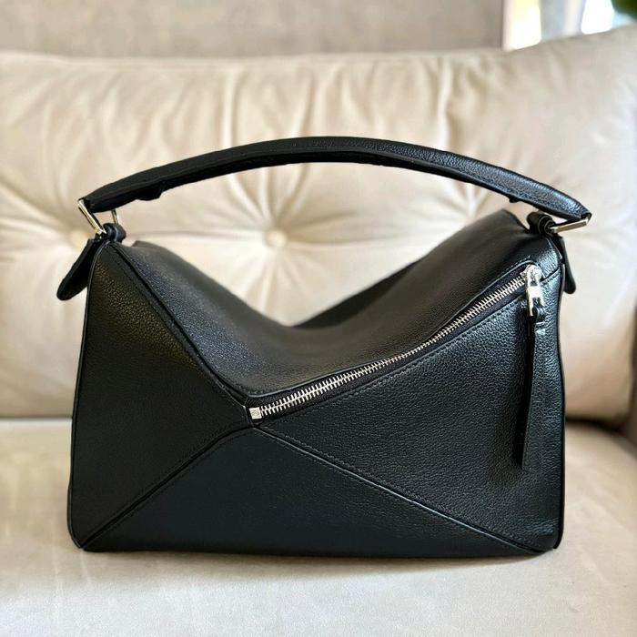 LOEWE PUZZLE BAG SIZE LARGE IN GRAINED LEATHER (PRELOVED)