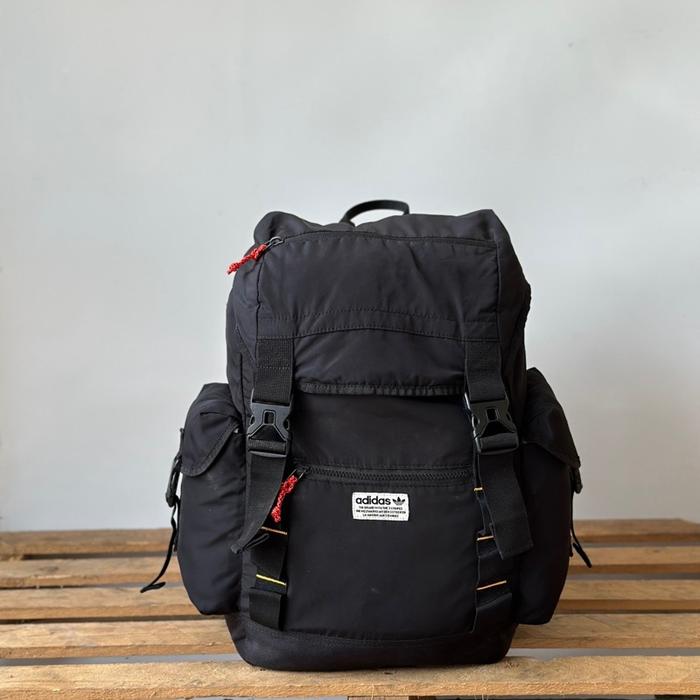 adidas urban utility bagpack Pria