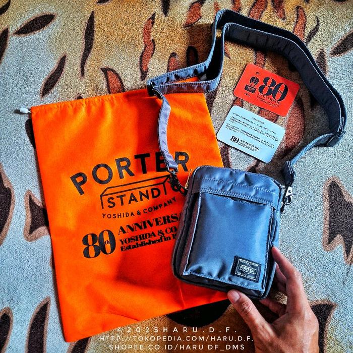 Porter Yoshida Tanker TANKER VERTICAL MINI SHOULDER BAG Abu-abu Silver dengan 1 Kantong Depan & 1 Be
