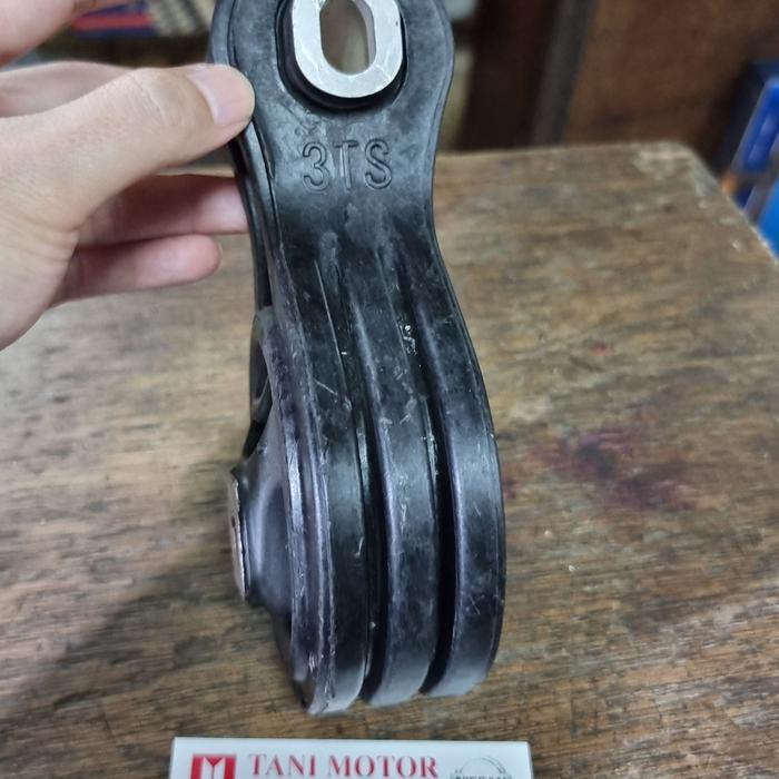 Engine Mounting Kanan Atas Teana L33 R1