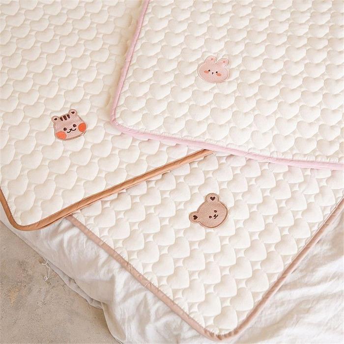 LITTLE DAISY | LANA Waterproof Pads Perlak TEBAL LEMBUT NYAMAN / Perlak Menstruasi /Perlak Bayi Wate