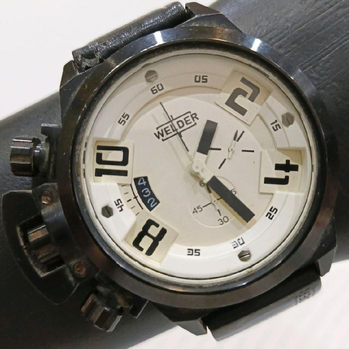Jam Tangan Welder K24 Series Lefty Hands Chronograph Quartz Watch Pria Original Asli