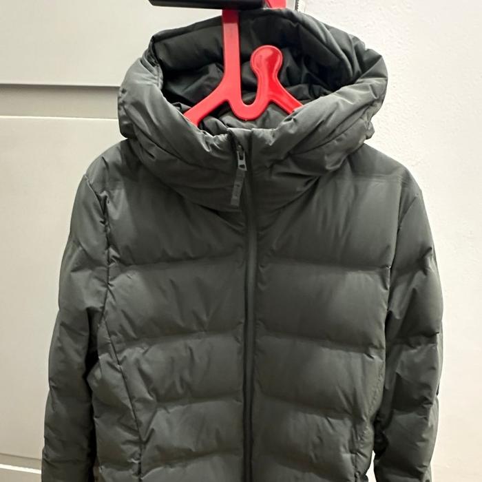 UNIQLO Jacket Pria Winter Musim Dingin Water Wind Proof XL PreLoved