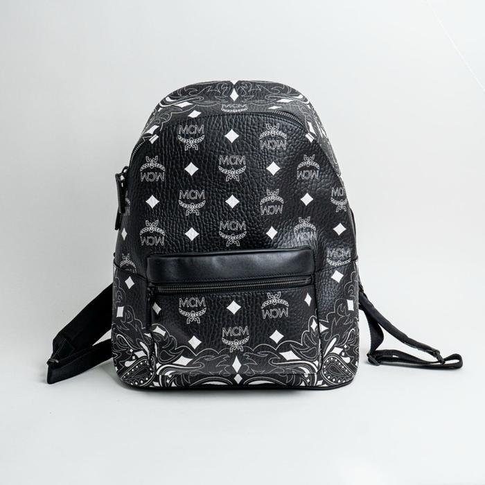 MCM MEDIUM STARK BACKPACK IN BANDANA VISETOS