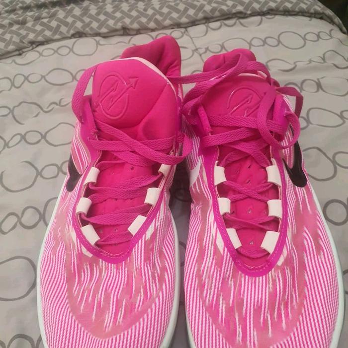 sepatu basket , low sepatu basket