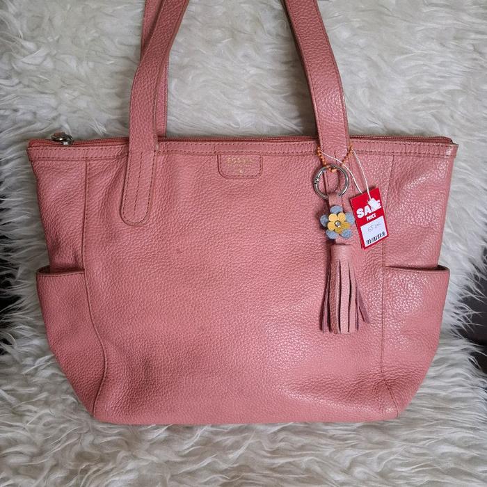 Tas Tote Fossil Preloved Warna Peach / Salem Bahan Kulit Asli