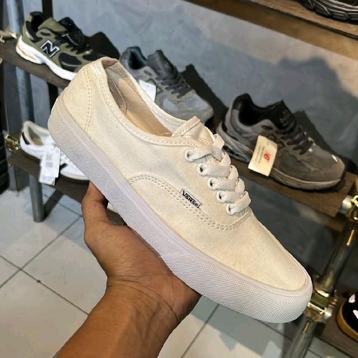 sepatu dan parfum vans adidas scandal