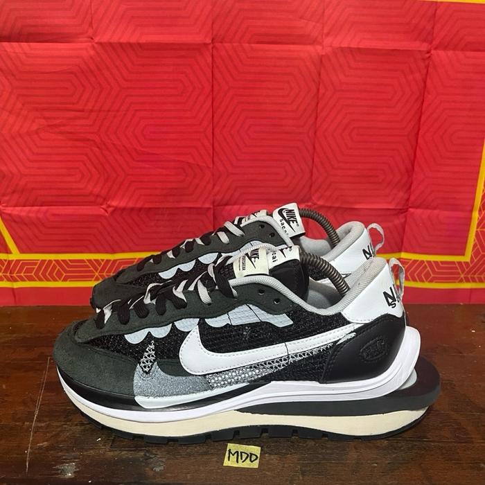 Sepatu second ori nike sacai vaporwafle size 42