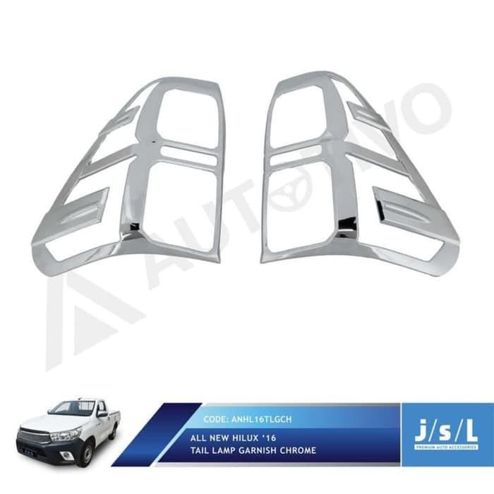 Toyota All New Hilux Garnish Lampu Belakang Tail Lamp Garnish